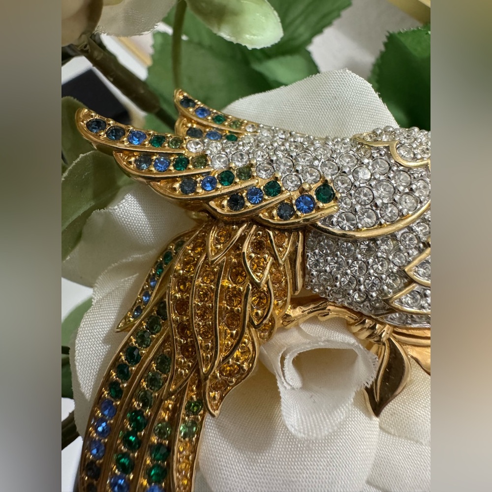 Swarovski Swan Gold Plated Vintage Cockatiel Parrot Brooch and Pin - Picture 10 of 15